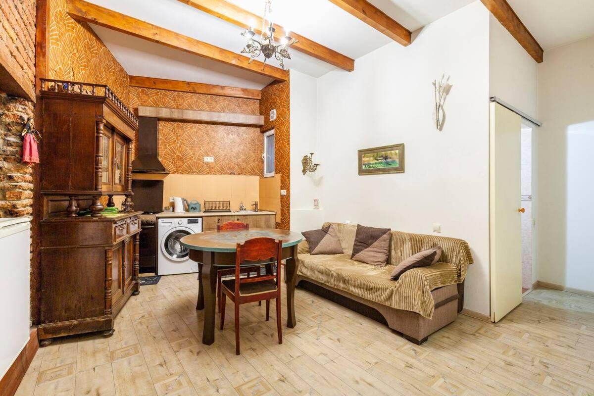 Appartement Art House Petunia à Tbilissi Extérieur photo