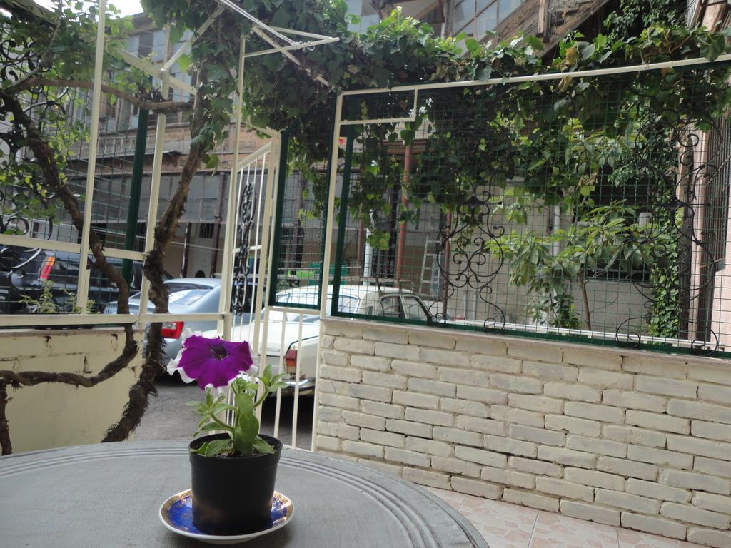 Appartement Art House Petunia à Tbilissi Extérieur photo