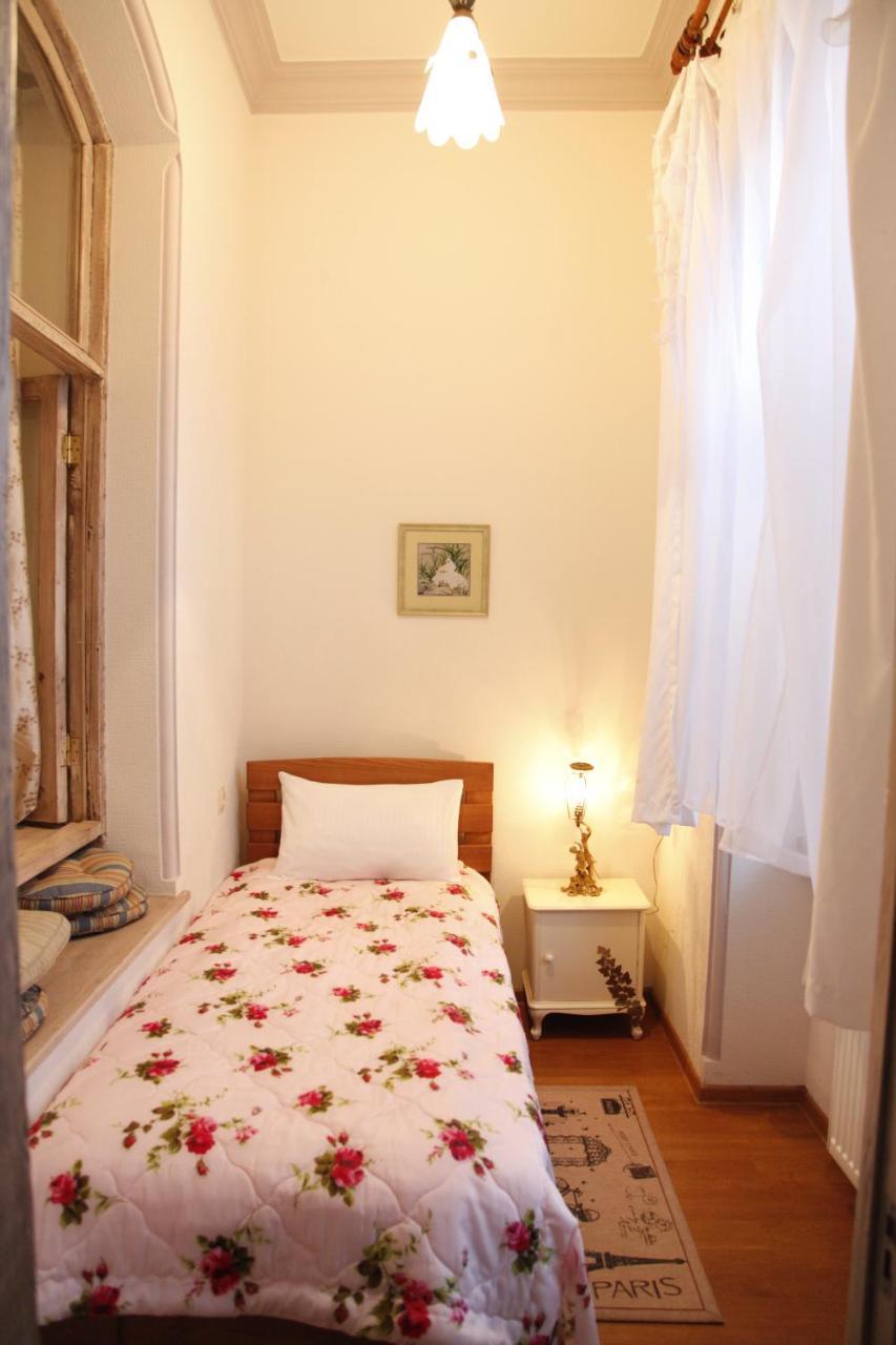 Appartement Art House Petunia à Tbilissi Extérieur photo